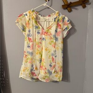 Cream Floral Tie-Neck Short Sleeve Blouse